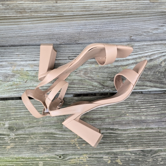 Madden Girl Block Heels - Picture 4 of 11